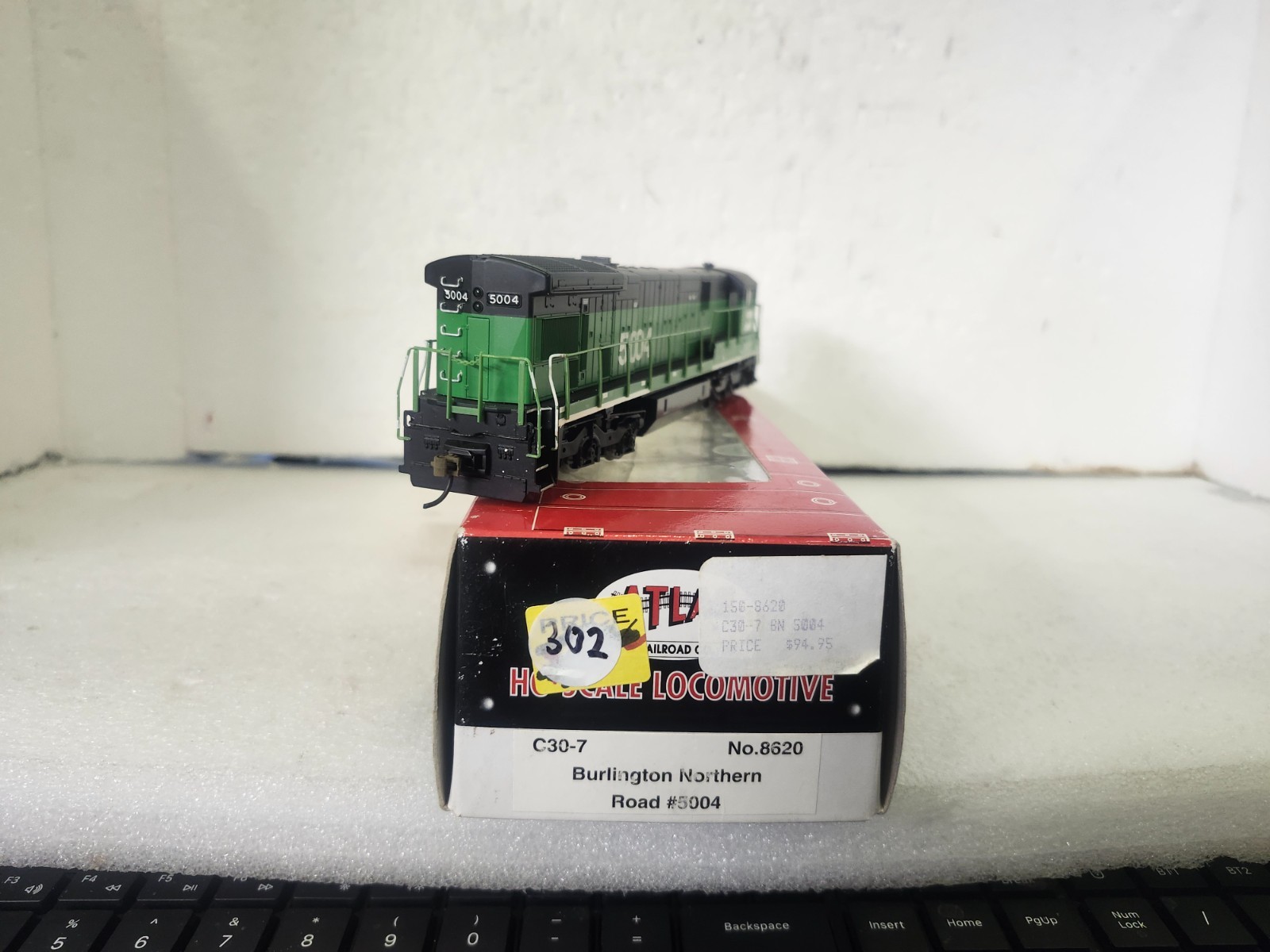 ATLAS TESTED HO BURL/NORTH. C30-7 ROAD 5004 REVERSING LIGHTS KD’S BONUS DONATIO