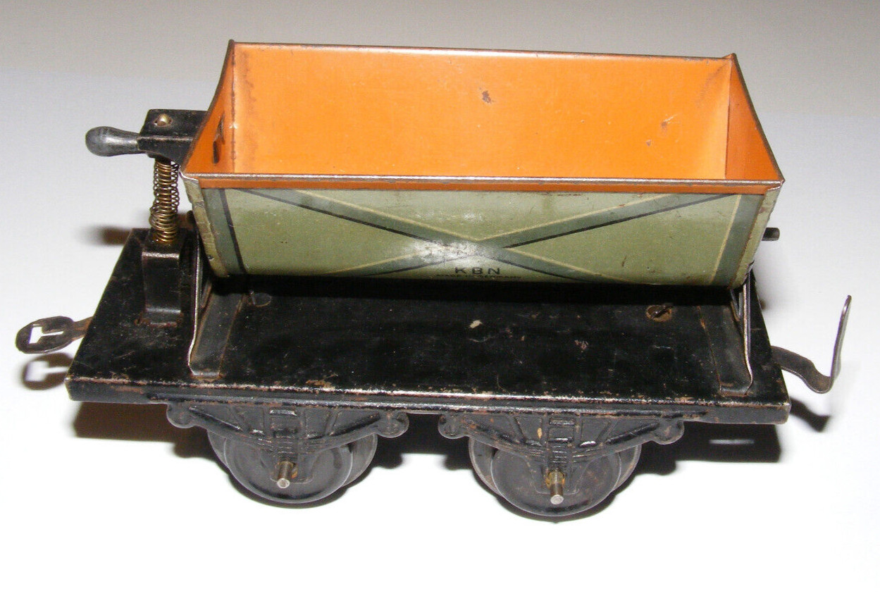 Vintage Tinplate O Tin Train Tipper car Karl Bub Nurnberg Nürnberg Germany