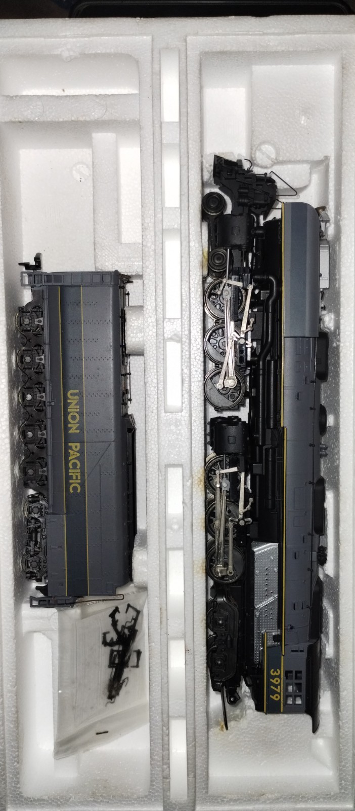 Rivarossi 4-6-6-4 Challenger UP 3979 HO New Never On Track But To Be Tested Good