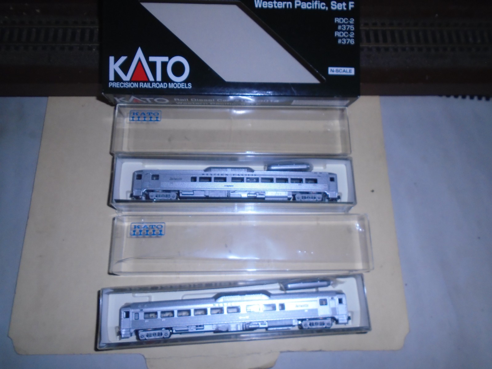 KATO #106-3014 RAIL DIESEL CAR SET F WESTERN PACIFIC RDC-2 #375 & RDC -2 #376 N