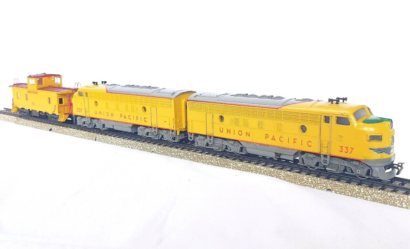 Marklin AC HO USA UNION PACIFIC EMD F7 DIESEL 2-UNIT LOCOMOTIVE 3061 + 4061 MIB!