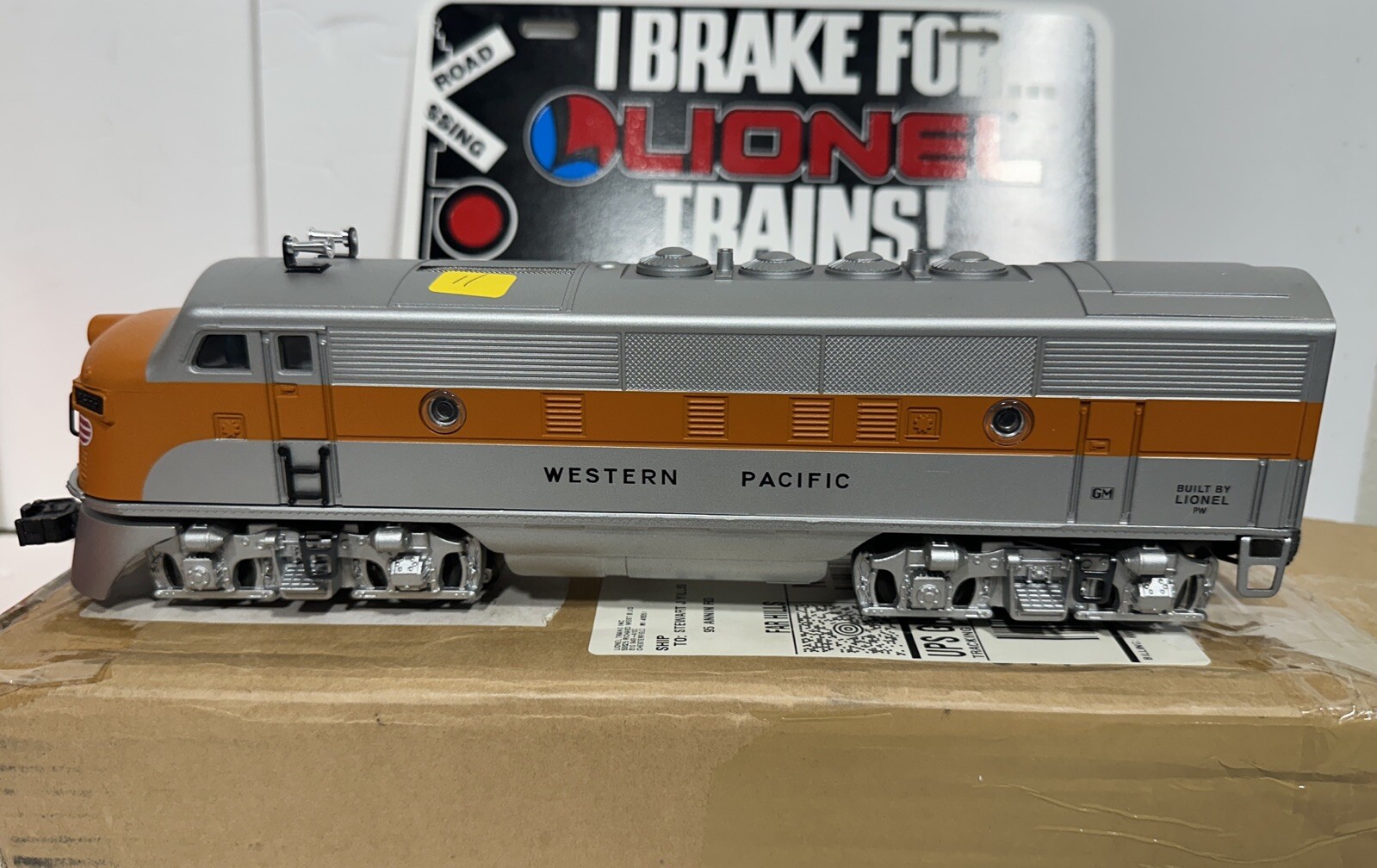 NIB Lionel 6-18197 Western Pacific F3 B-Unit Dummy Diesel Locomotive #2355B