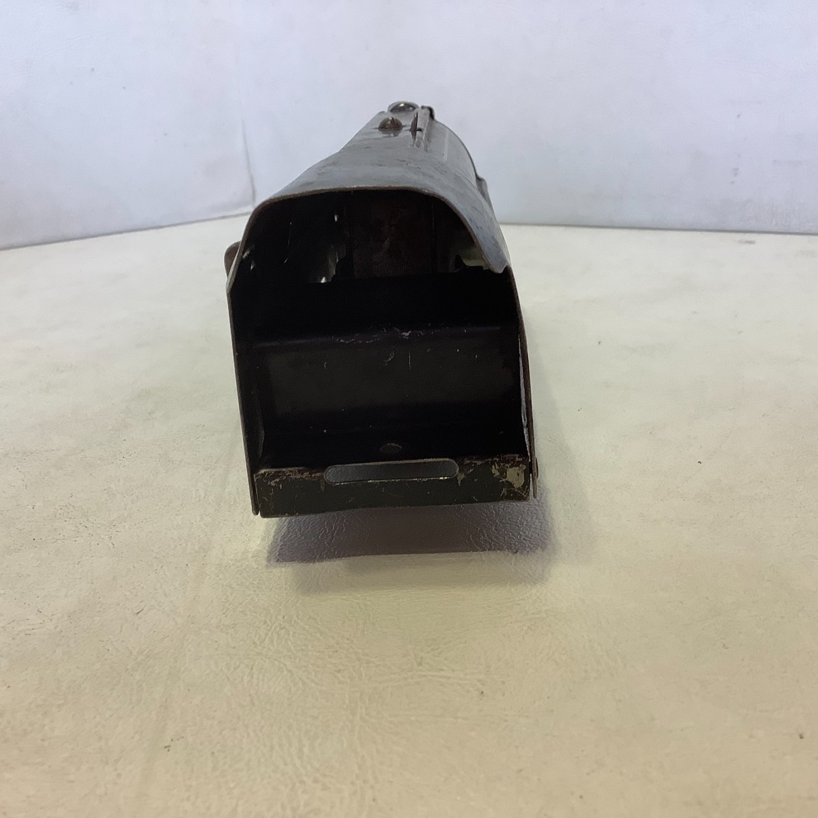 Hafner #2000 Tin Plate Wind-up Locomotive 8.5″ Long