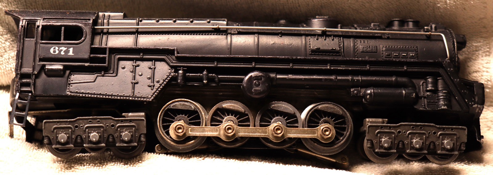 LIONEL 671 S-2 STEAM TURBINE LOCOMOTIVE