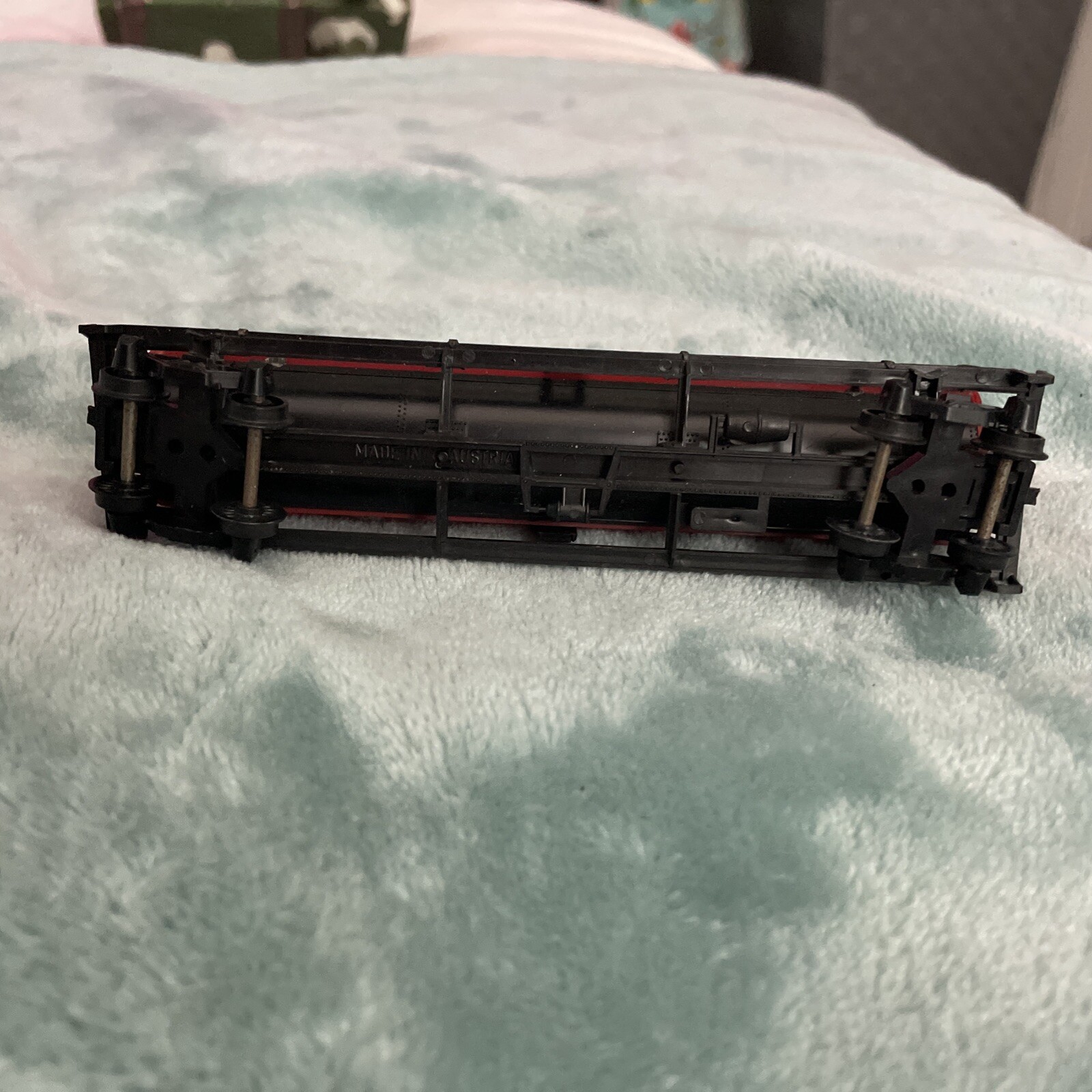 VINTAGE H O SCALE GREAT WESTERN RED TANKER CAR TCGW 273 – Austria