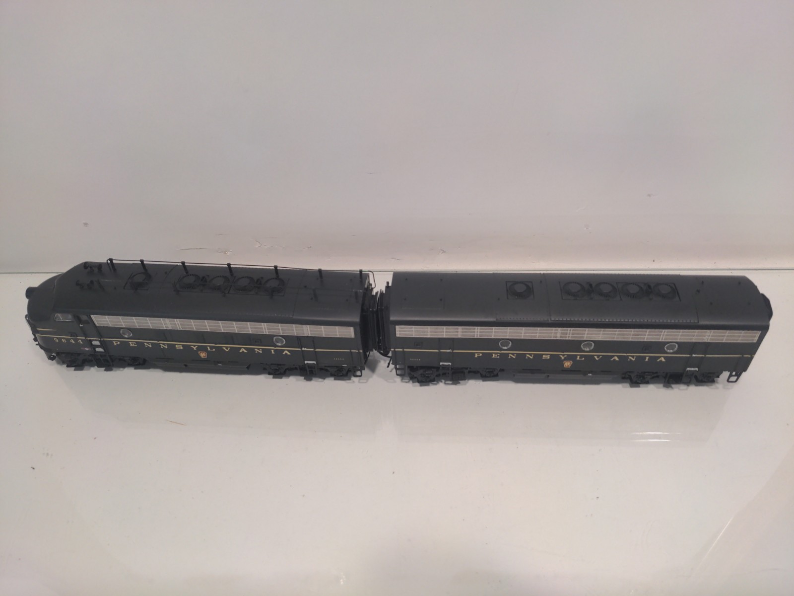 Broadway Limited HO Pennsylvania EMD F7 A/B Set 950 PRR 9644 9644B DC F7A F7B