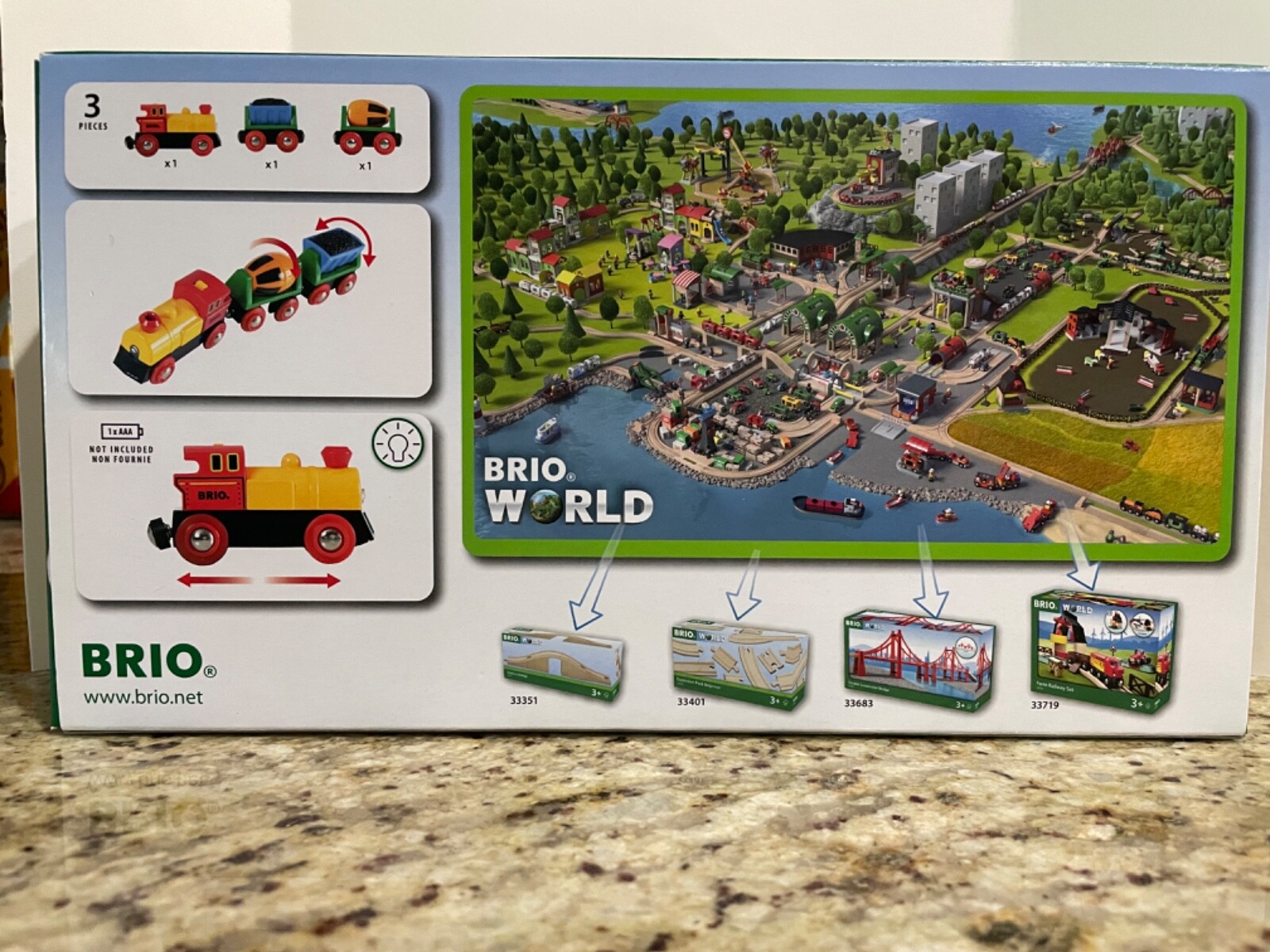 NIB BRIO WORLD Battery Operated Action Train #33319, Set of 3 Rail Cars