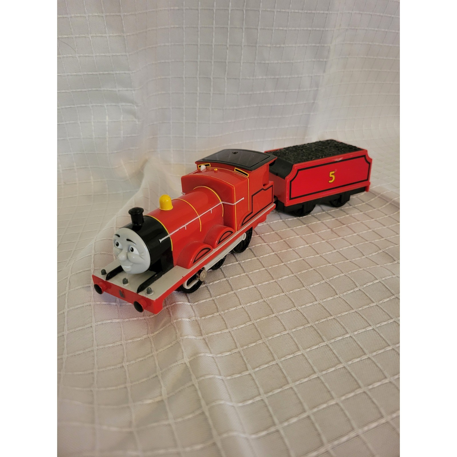 Thomas & Friends James the Red Engine Motorized Train HiT Toy Company 2007 No. 5