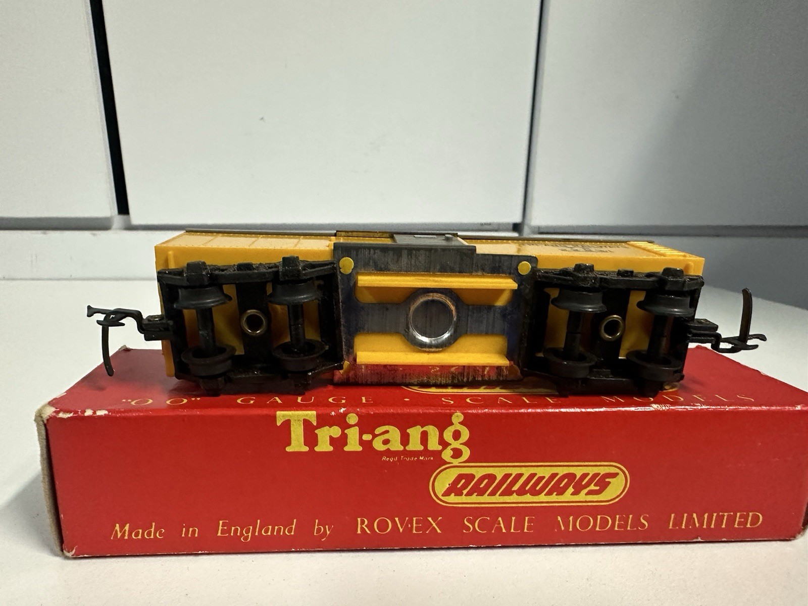 TRIANG YELLOW GOODS WAGON BOXED
