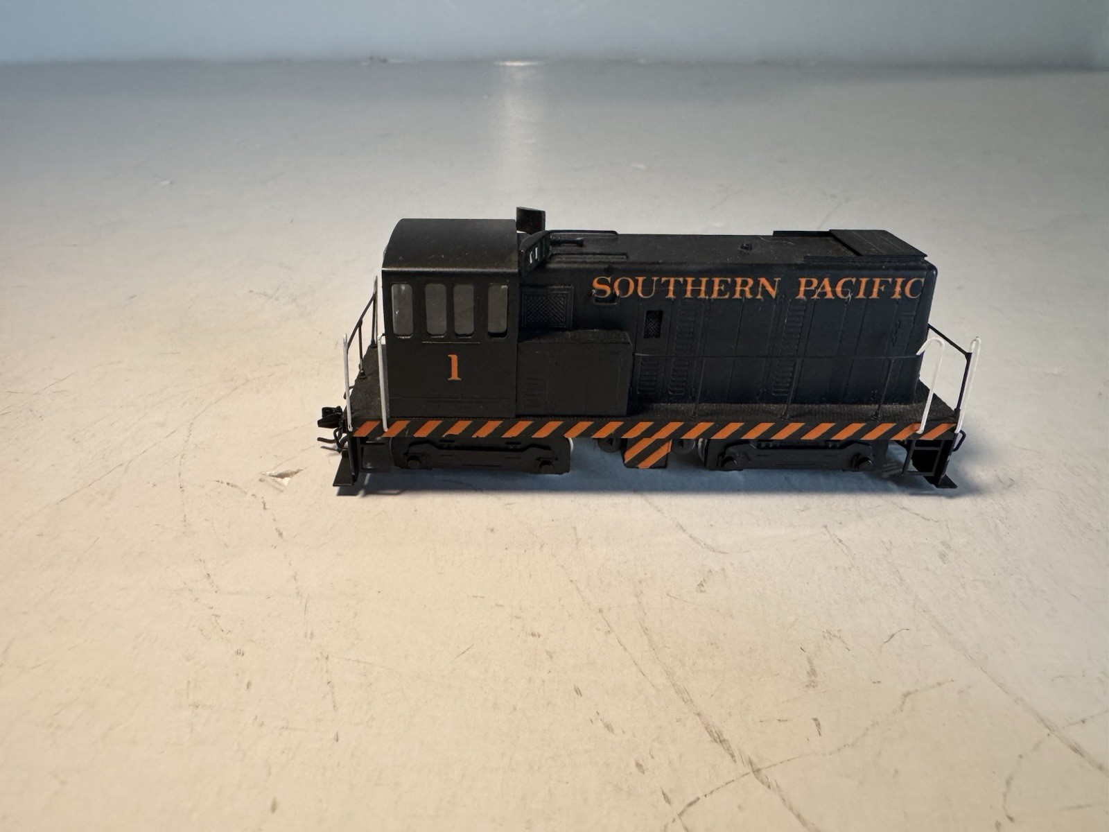 NWSL HOn3 Brass GE 50 Ton Diesel Switcher DF-700 Southern Pacific #1 RARE