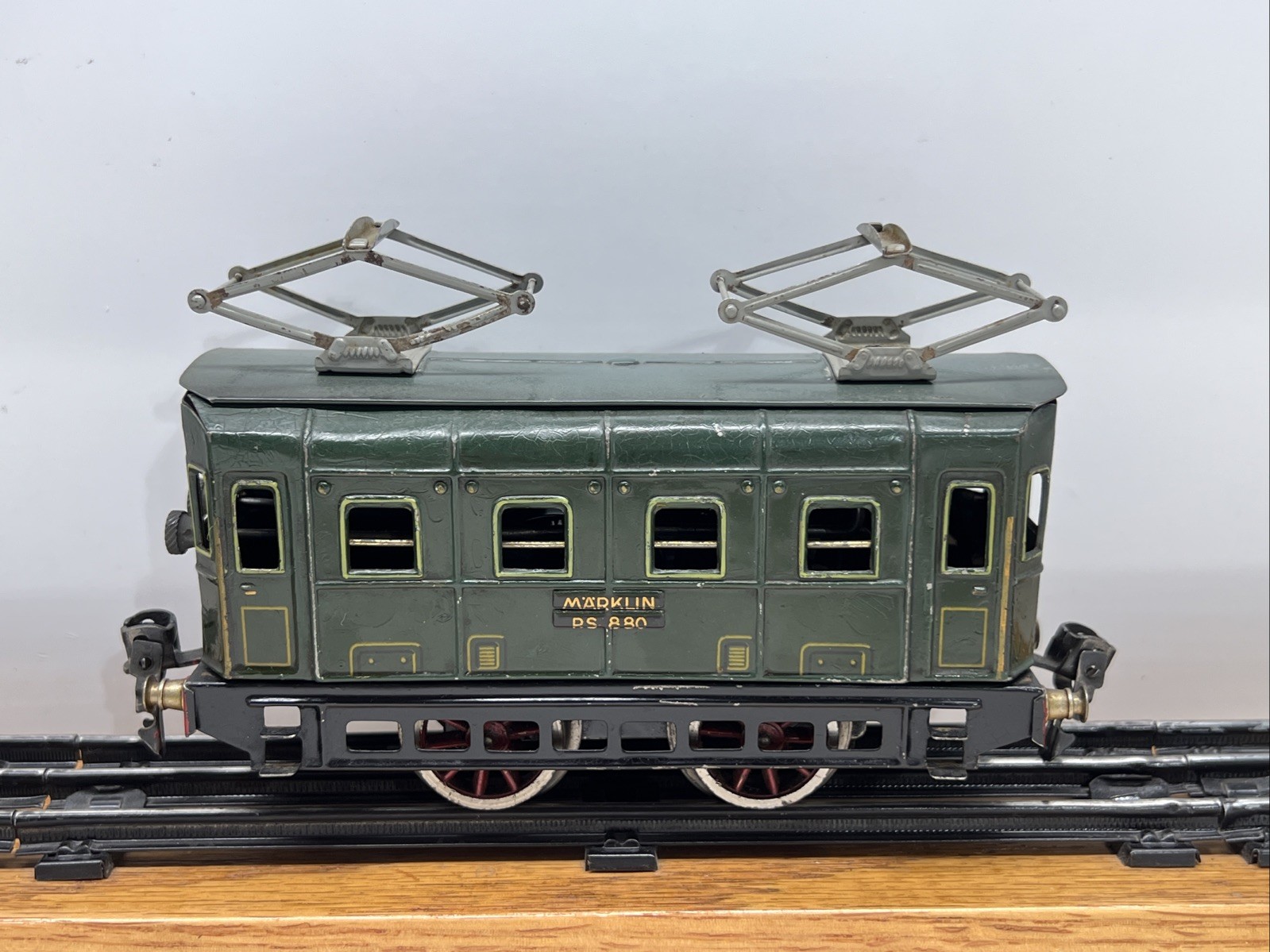 1950s Marklin RS 880 Windup Locomotive Forward Reverse Excellent