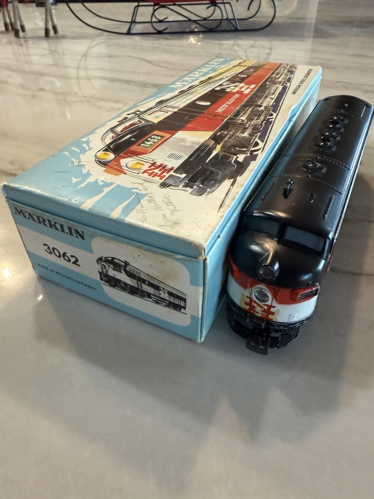 Marklin HO “New Haven” F7 Diesel Locomotive Set # 3062 & 4062
