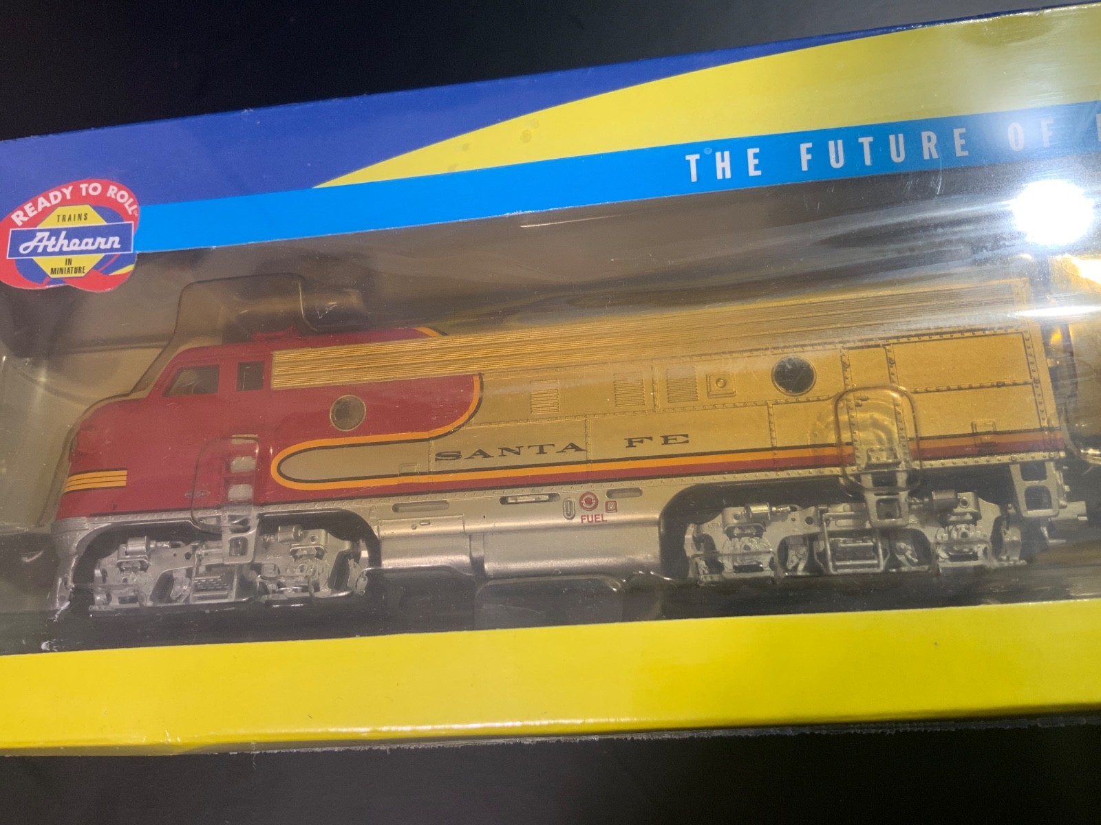 New Athearn Santa Fe F7A-F7B Diesel Locomotive HO 8021 Red Silver Model Train