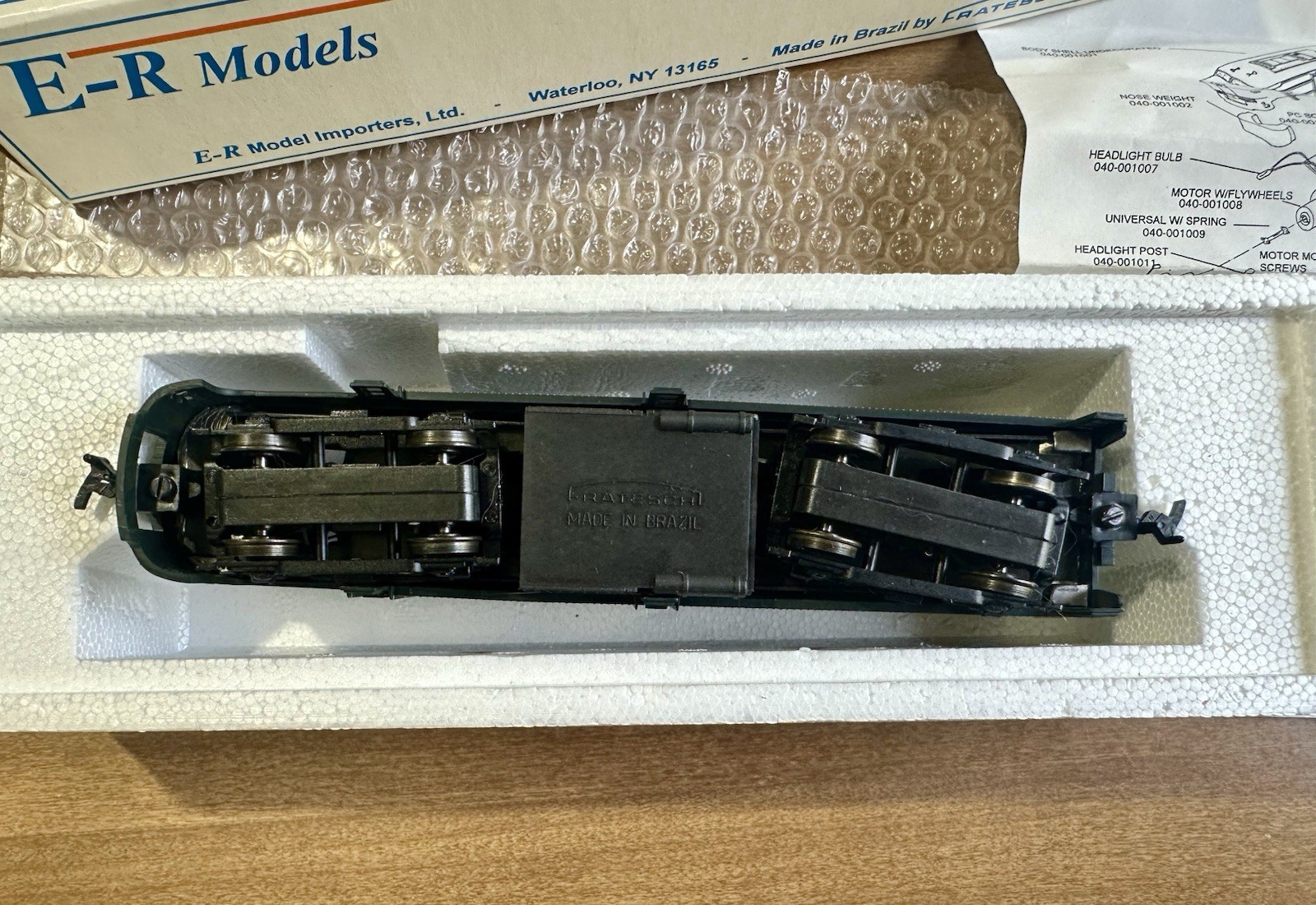 Frateschi HO New Haven 0413 Diesel Locomotive Green & Gold NEW in Open Box