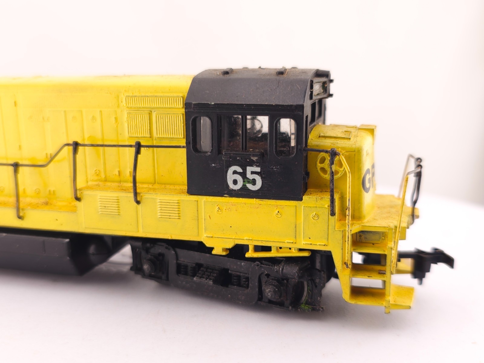 *READ Athearn HO Scale Georgia Pacific & Western U30C Diesel Locomotive GP&W 65