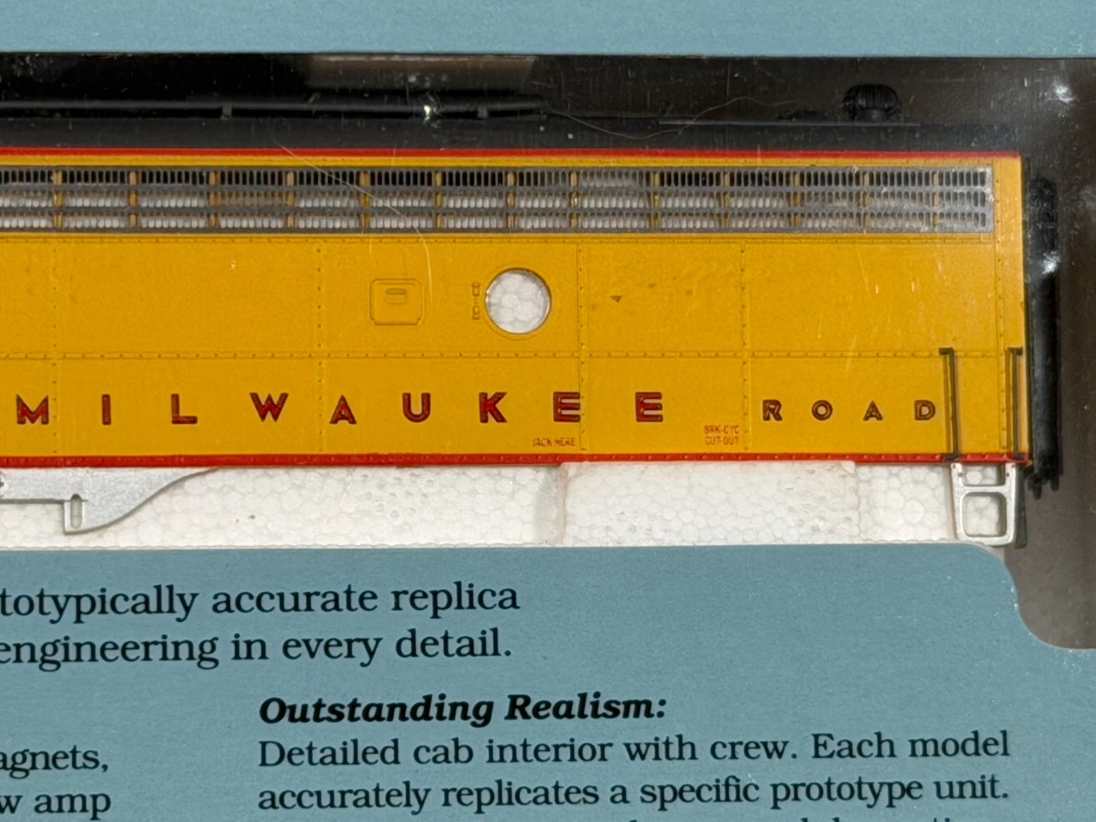NOS Proto 2000 E8/9 Milwaukee Road 33C HO Unopened Original Model 8700 NIB