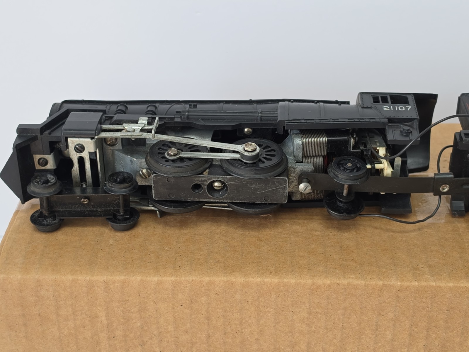 American Flyer S Gauge #21107 Atlantic Locomotive & Tender – UNTESTED
