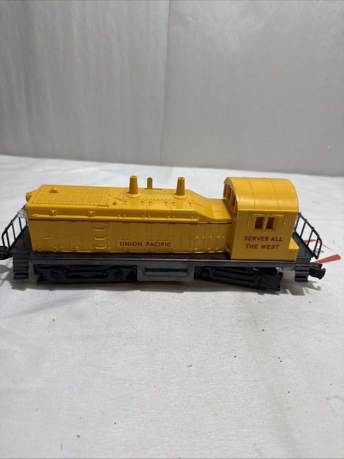 Lionel postwar O Gauge Union Pacific NW2 Switcher Lin-635-(Nb)