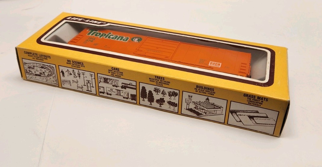 Life Like HO TROPICANA REFRIGERATED REEFER BOX CAR UNUSED B95