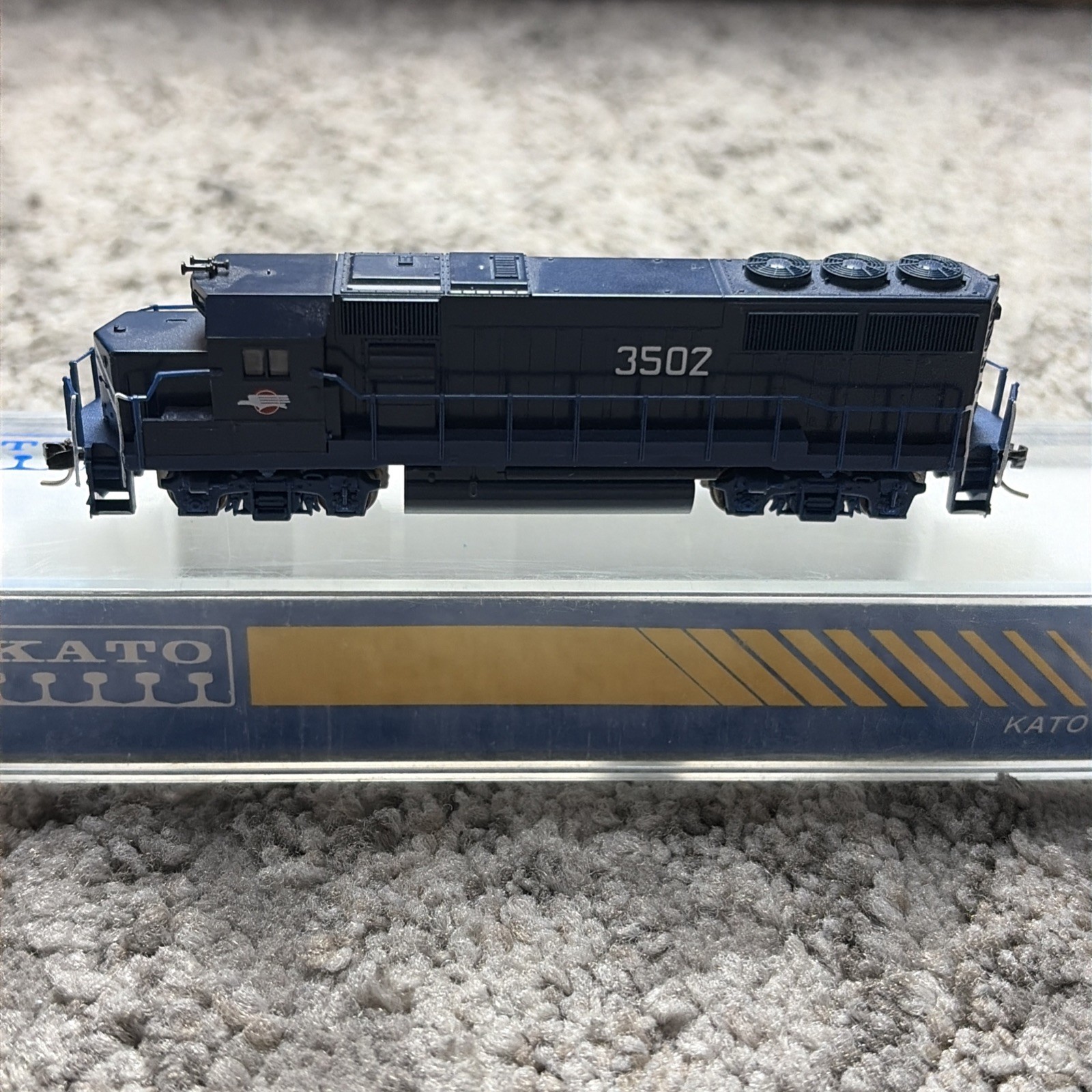 Kato N scale GP50 Missouri Pacific #3502 Locomotive 176-041 Knuckle Couplers EUC