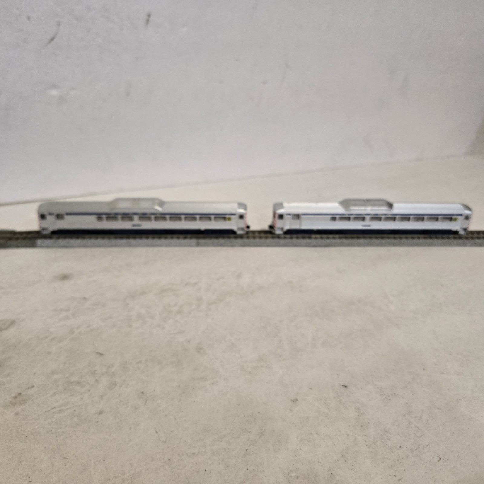 Kato 106-3015 N Scale Alaska RR Rail Diesel Car Set F RDC-2 Loco Set Both Run