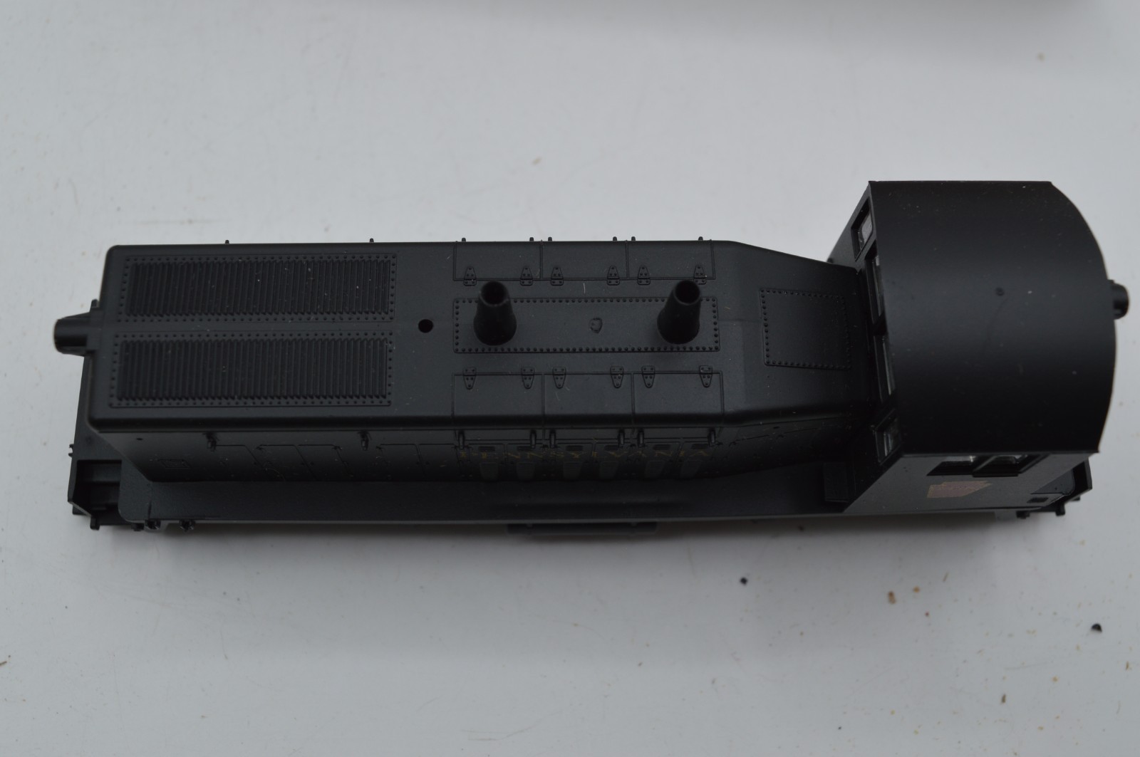 HO Scale Athearn SW-1500 Diesel Locomotive Pennsylvania Black #1478 – 4008