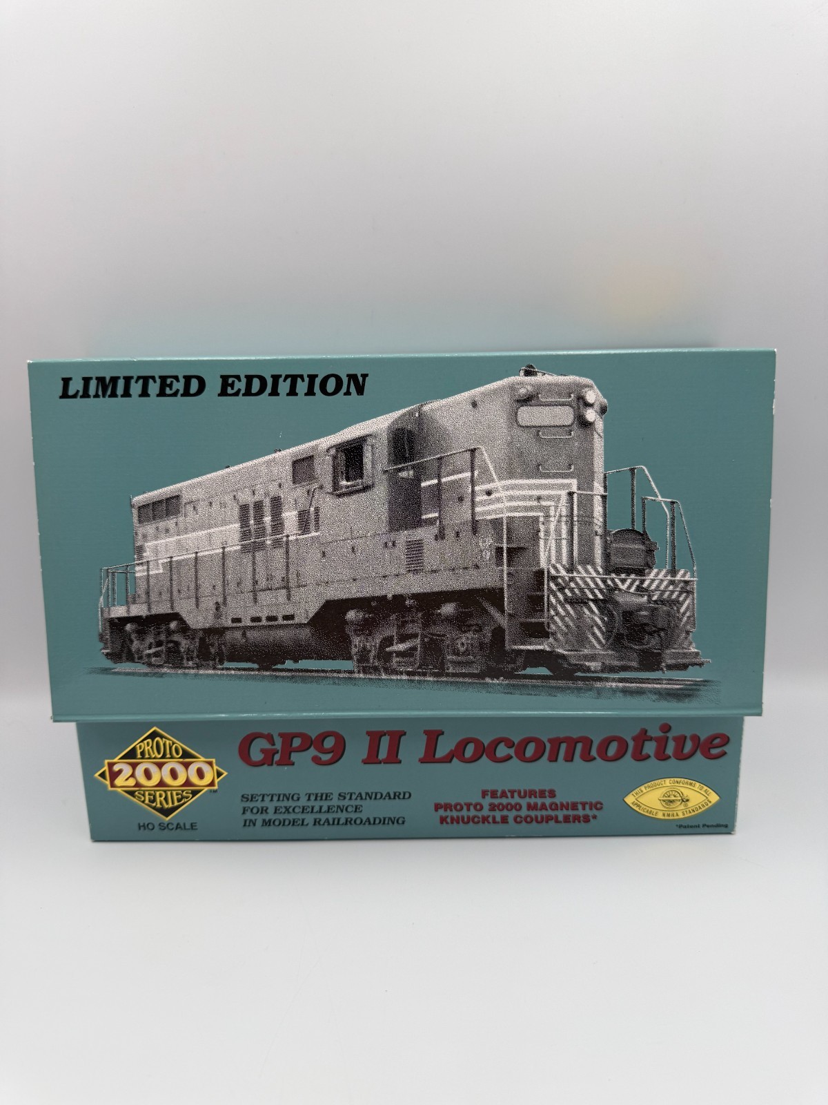 HO Proto 2000 GP9 II Milwaukee Road # 2383 w/NCE Decoder Installed/Box.