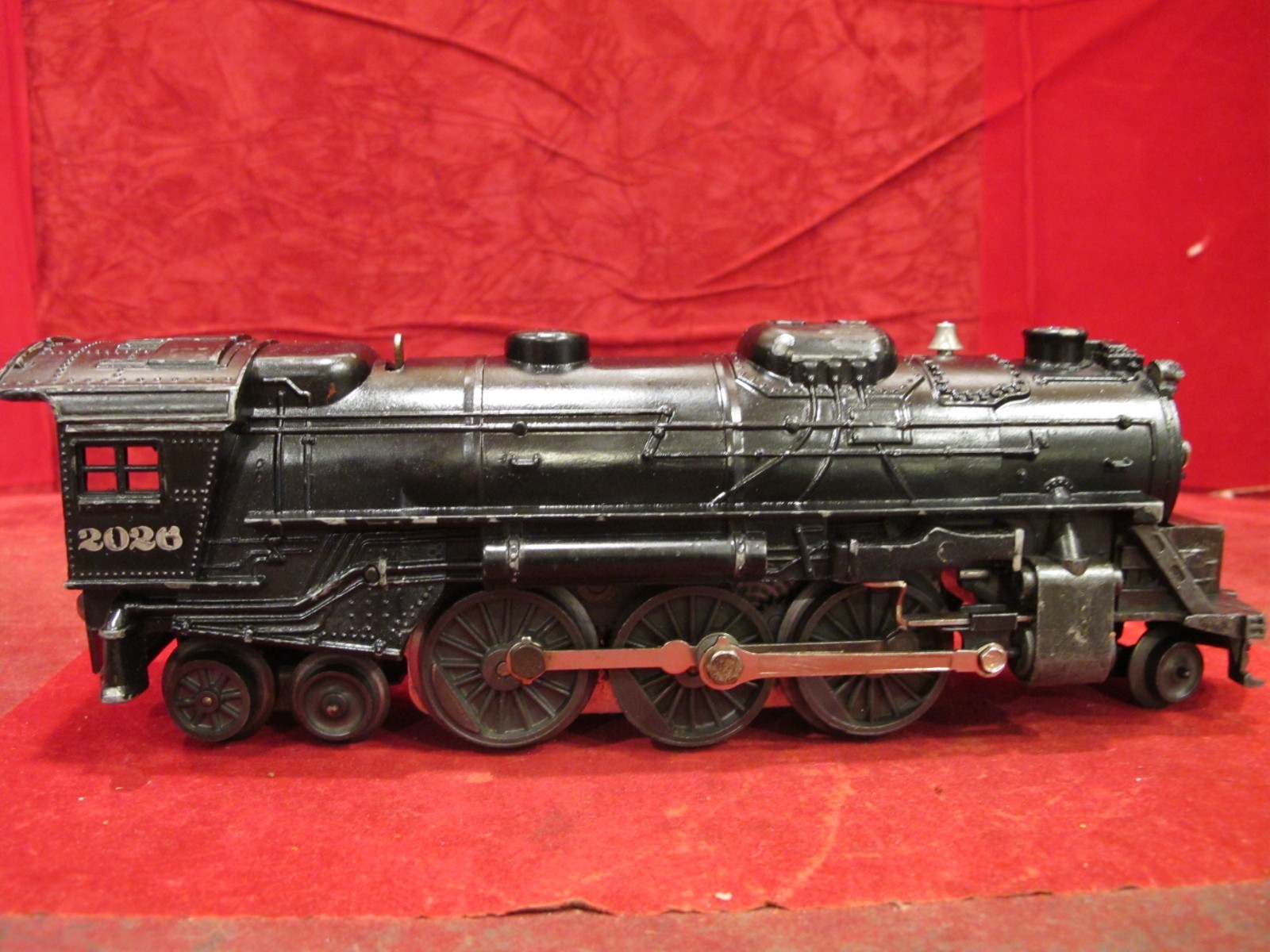 Lionel Vintage Postwar No. 2026 2-6-4 Locomotive~runs smokeS