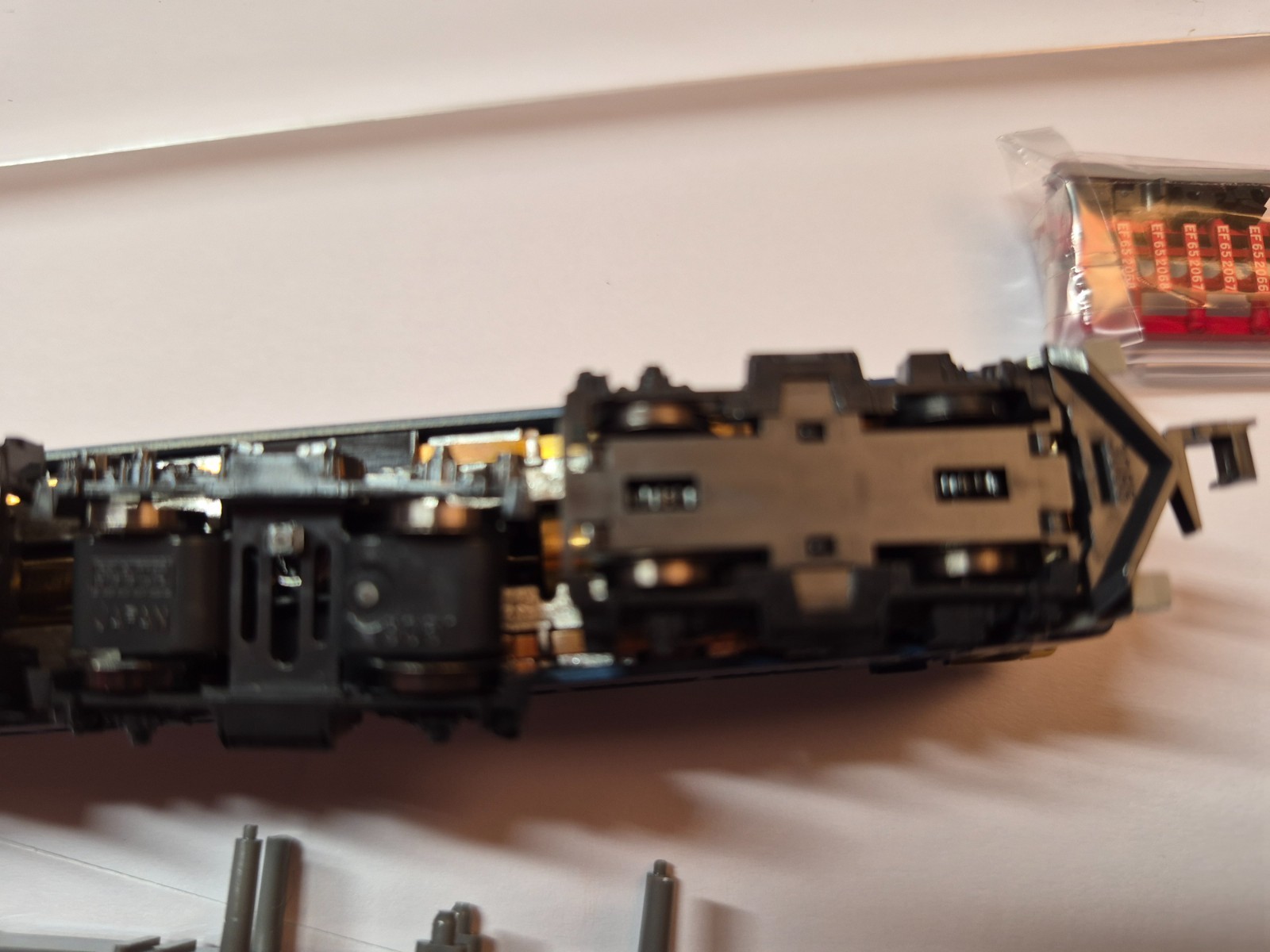 KATO 3061-5 EF65 2000 REVIVED COLOR JAPAN RAIL FREIGHT ENGINE N SCALE NIB