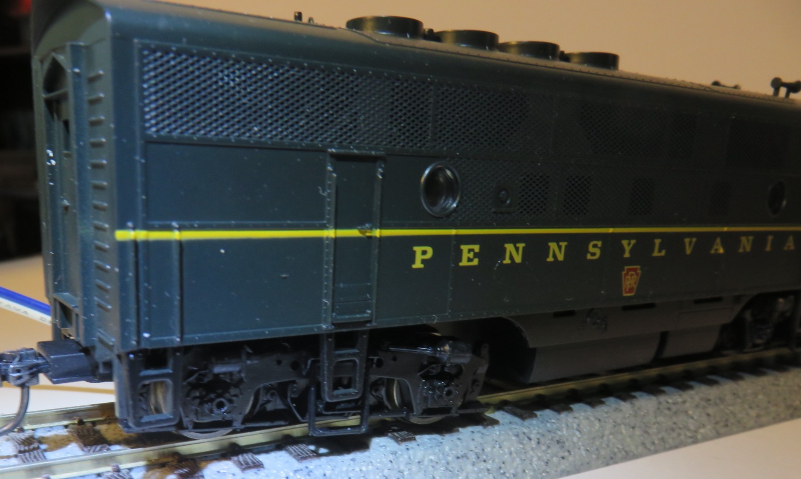 Proto-1000 PRR #9502 F3A DC/DCC, LED Headlight, Knuckle Couplers, NEW GEARS