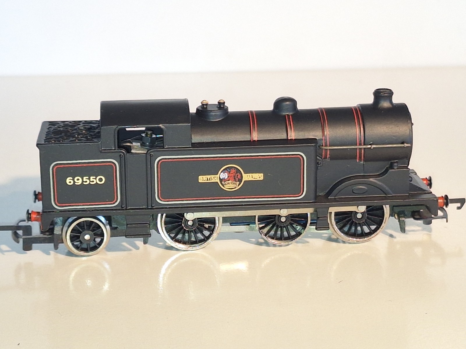 Wrenn W2216 BR 0-6-2 Tank Loco #69550. New Old Stock. Mint Cond. Boxed. OO Scale