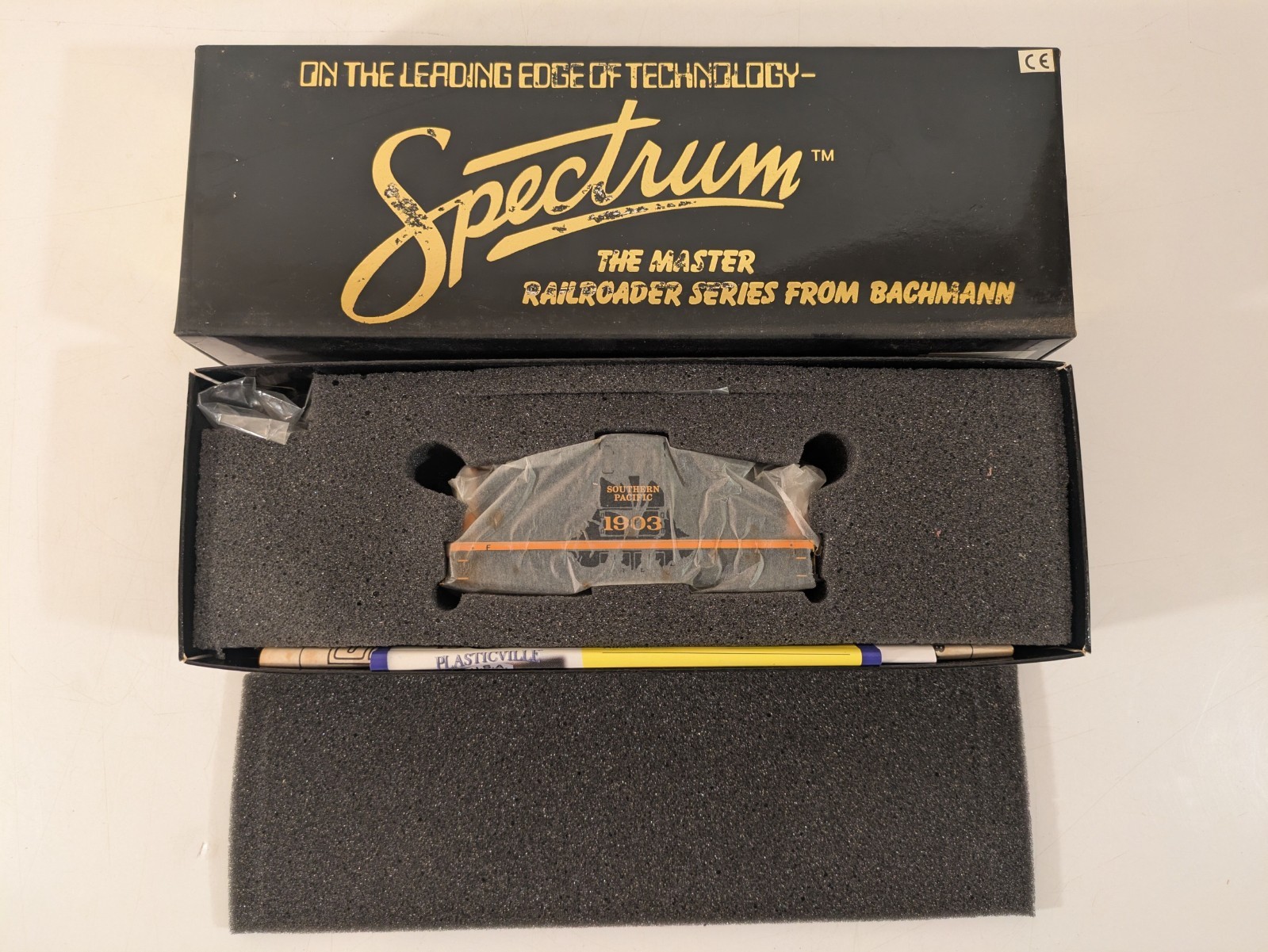 HO GE 44 Ton Switcher SP Southern Pacific DC NIB NOS # 80030