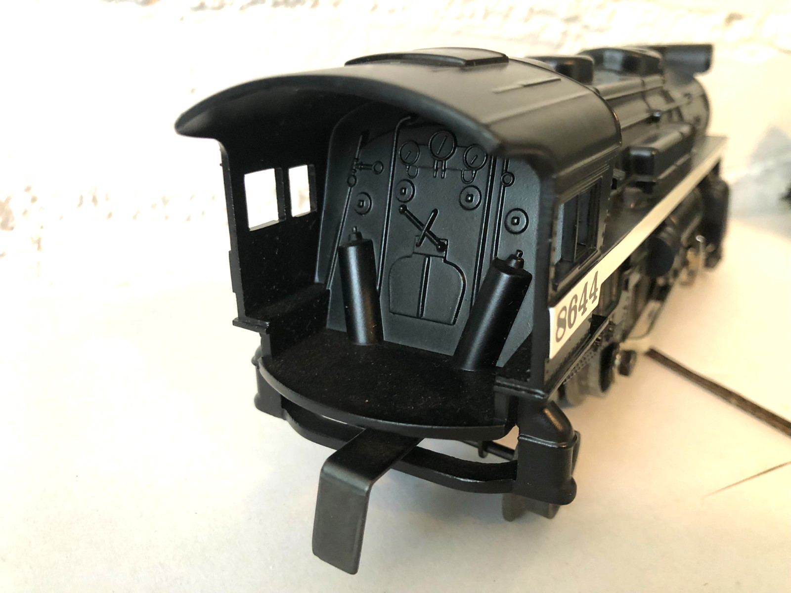 LIONEL O 4-4-2 Diecast Santa Fe Steam Locomotive #8644 and Tender Tested