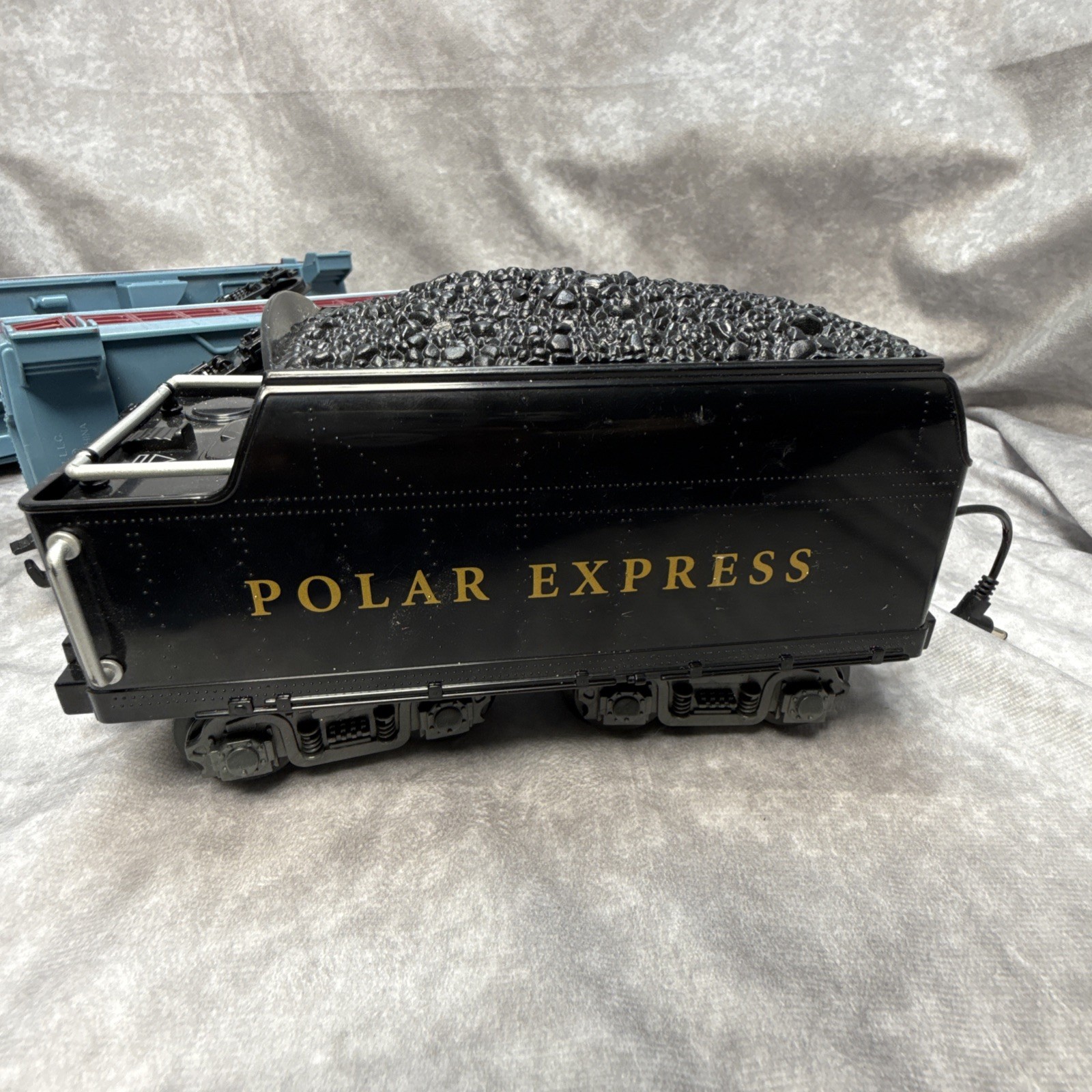 Lionel Polar Express Train Engine 1225 Tender Passenger Car & Caboose 4 Pc Set