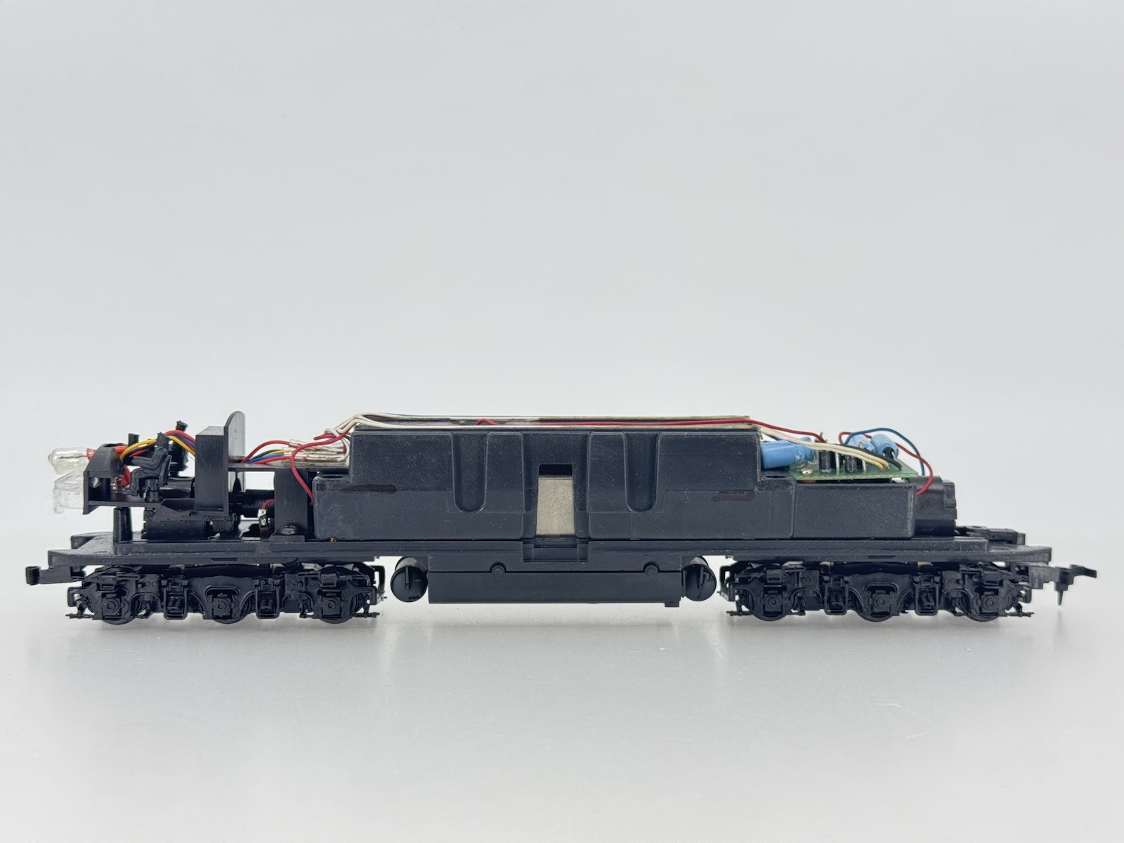 HO Proto 2000 Florida East Coast E8/9 Diesel Locomotive FEC #1031 (Item #8710)
