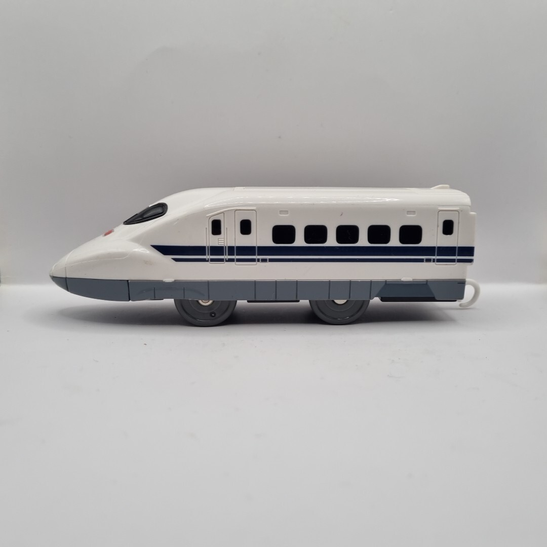 Japan Takara Tomy Plarail S-01 700 Shinkansen Motorised Train w/ Light 125747