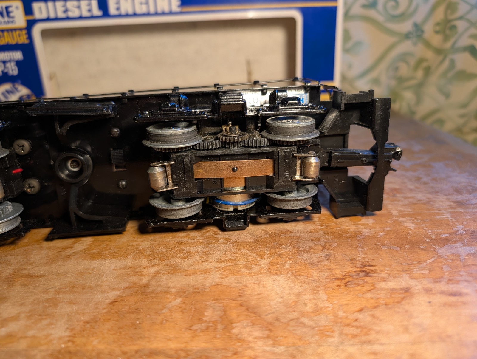 K-Line 2775 Reading Lines MP-15 Dual Motors, Operating Lights & Couplers 1/48
