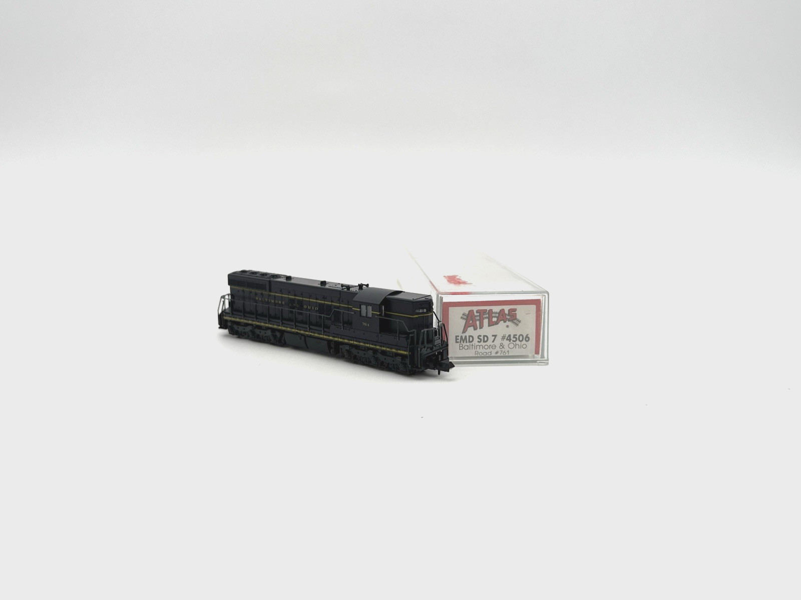 Atlas – N – Baltimore & Ohio – EMD SD-7 Diesel #761- Train 4506