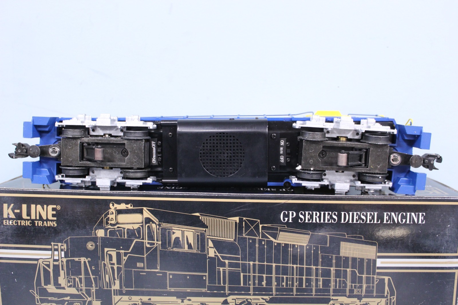 K-Line K2402-2001 Alaska RailRoad GP38-2 Diesel Engine W/LTI TMCC (B2)