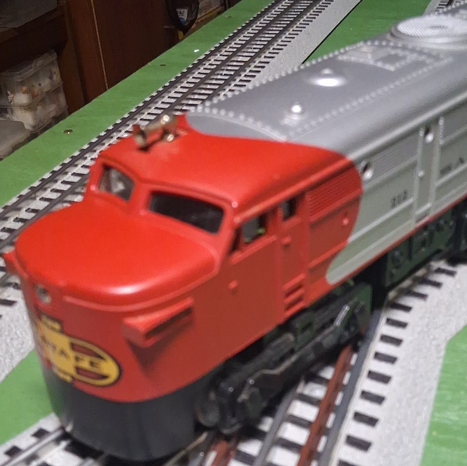 Lionel Santa Fe 212 O-27 Diesel Locomotive Red/Silver/Black/Yellow