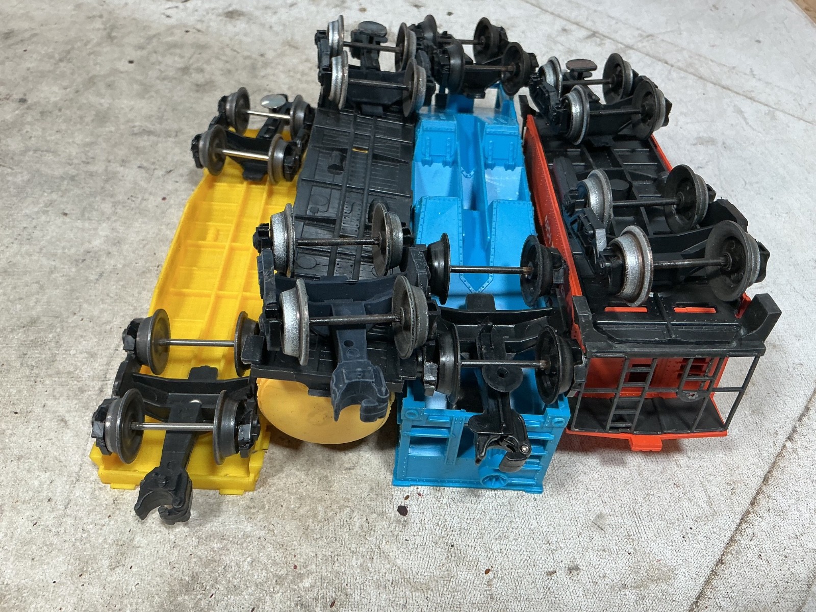 Lionel Set No. 1084 – Steam Engine 8042 SET – 4 freight cars 027