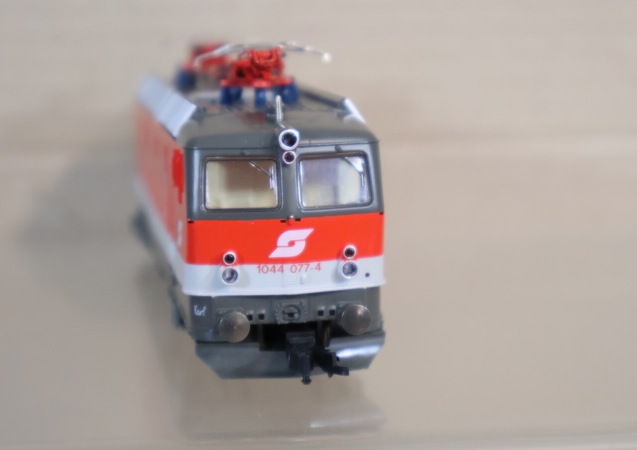 ROCO 43658 OBB ÖBB CLASS BR 1044 077-4 E-LOK ELECTRIC LOCOMOTIVE on