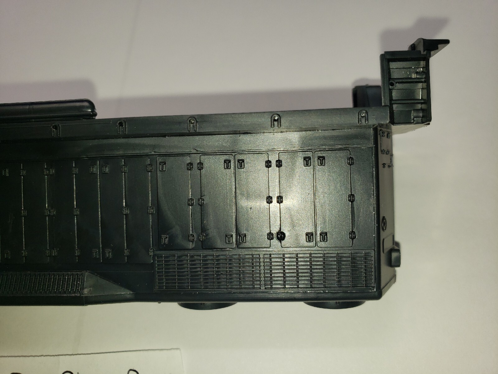 GP35 ATHEARN UNDECORATED SHELL ONLY Diesel LOCOMOTIVE Good condition