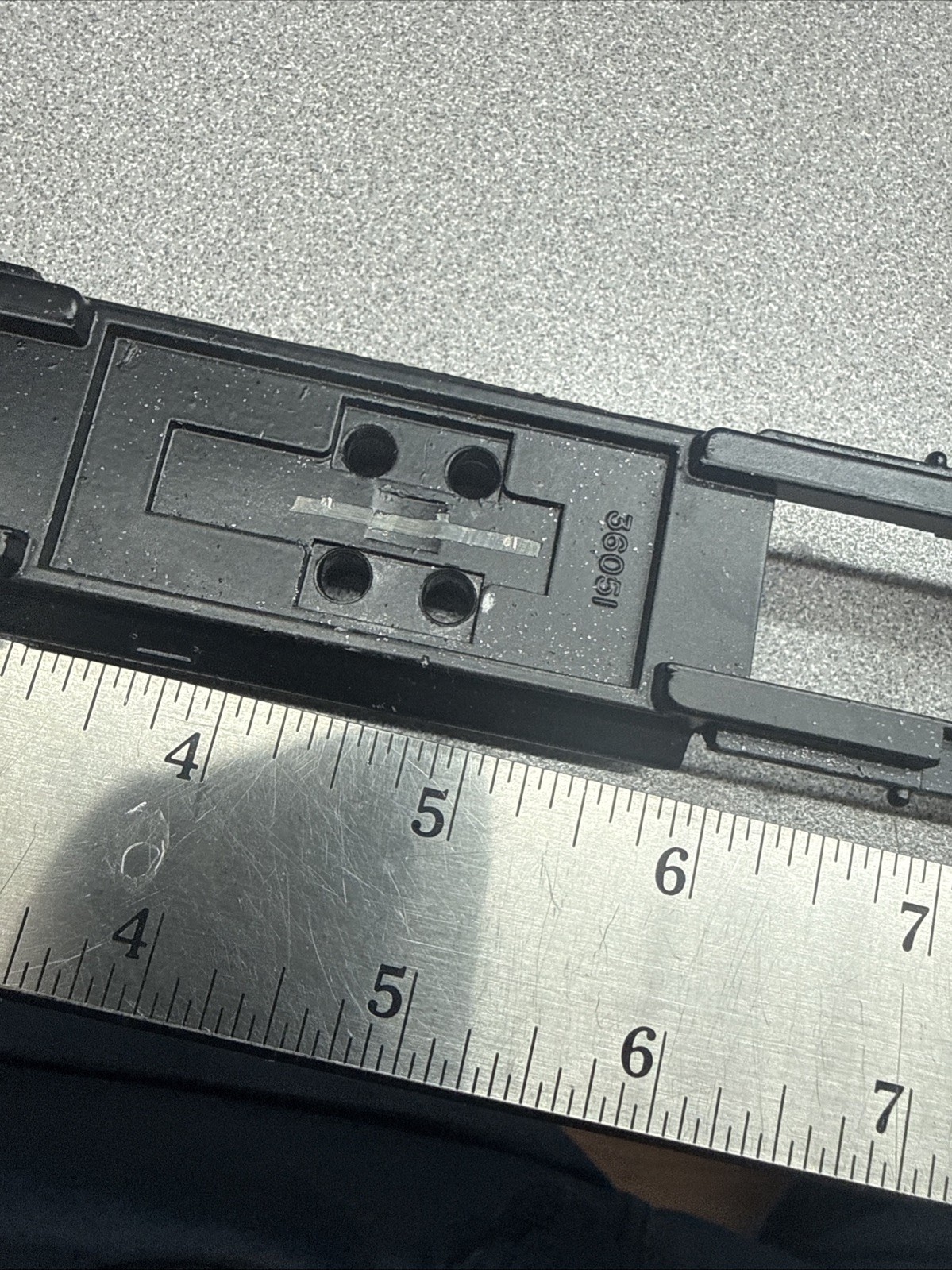 F45 DIECAST METAL UNDER FRAME CHASSIS HO SCALE PART 36051 Athearn
