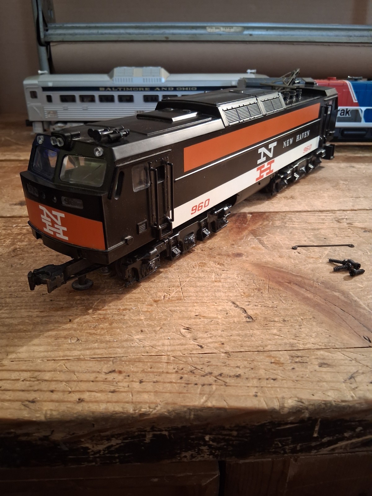 Williams E60-501 O New Haven E60 Electric Locomotive w/Horn. Cab #960 WORKS