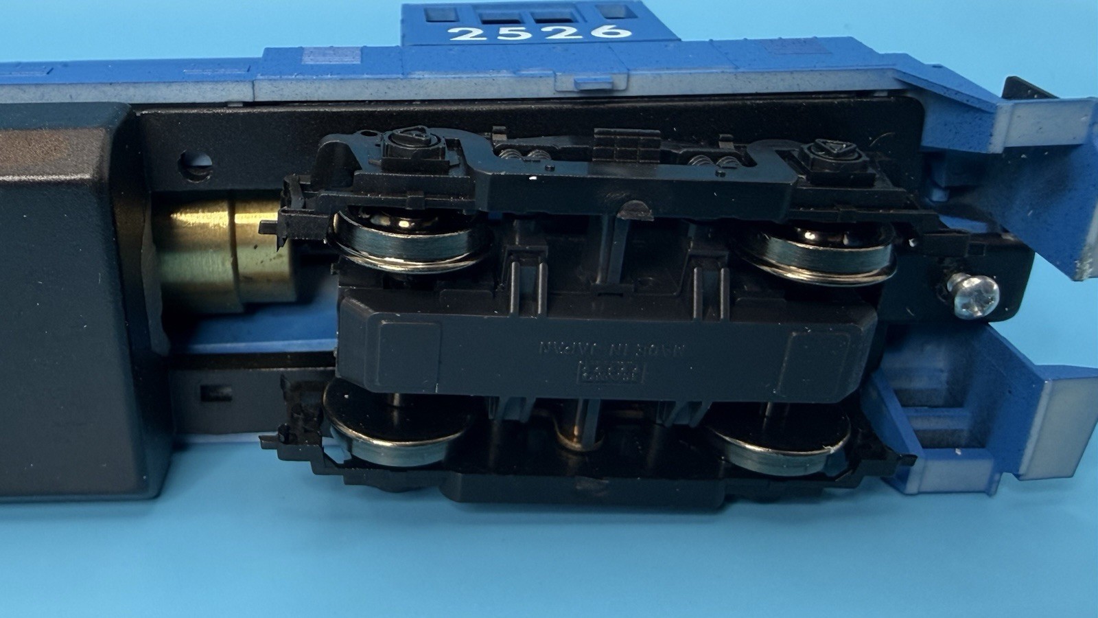HO Scale Stewart Hobbies Conrail U25B Phase II 2526 Kato Drive Runs Smooth