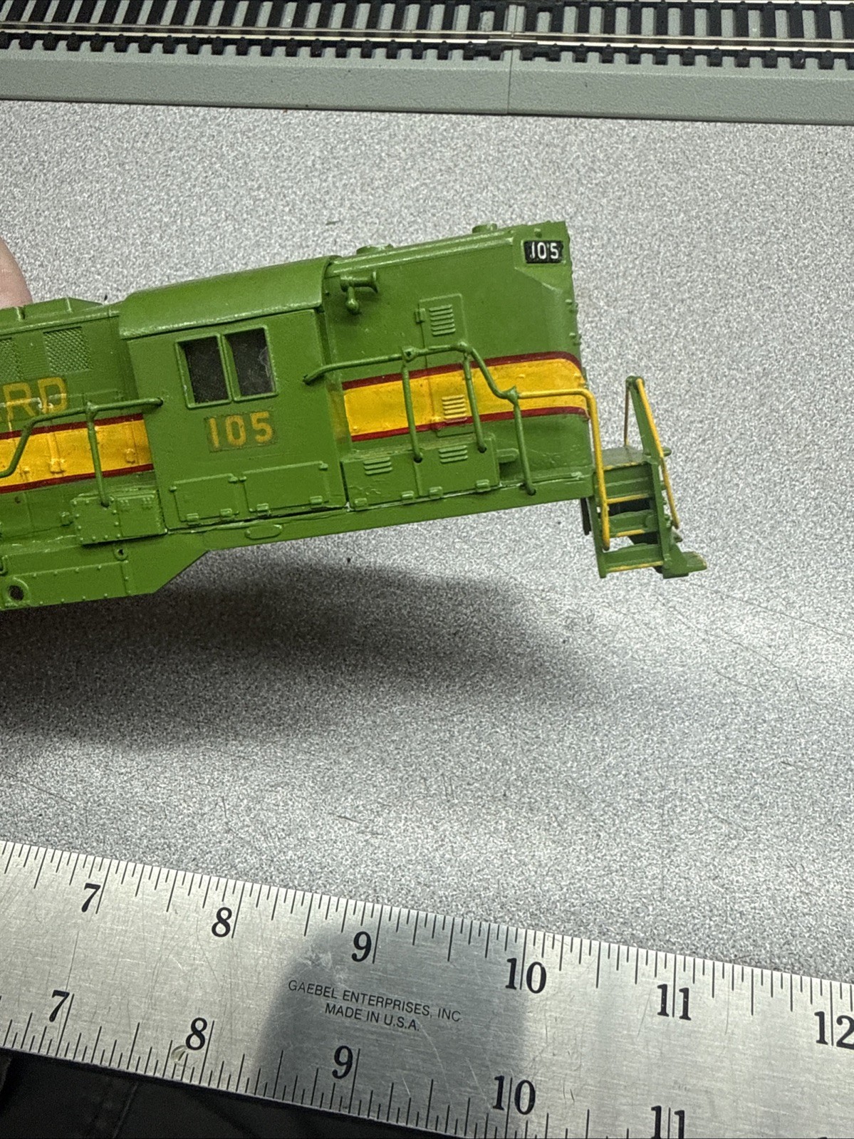 Athearn RS11 ALCO AIR TANKS FILLED IN ON FRAME this One Has Me Stumped Ho look