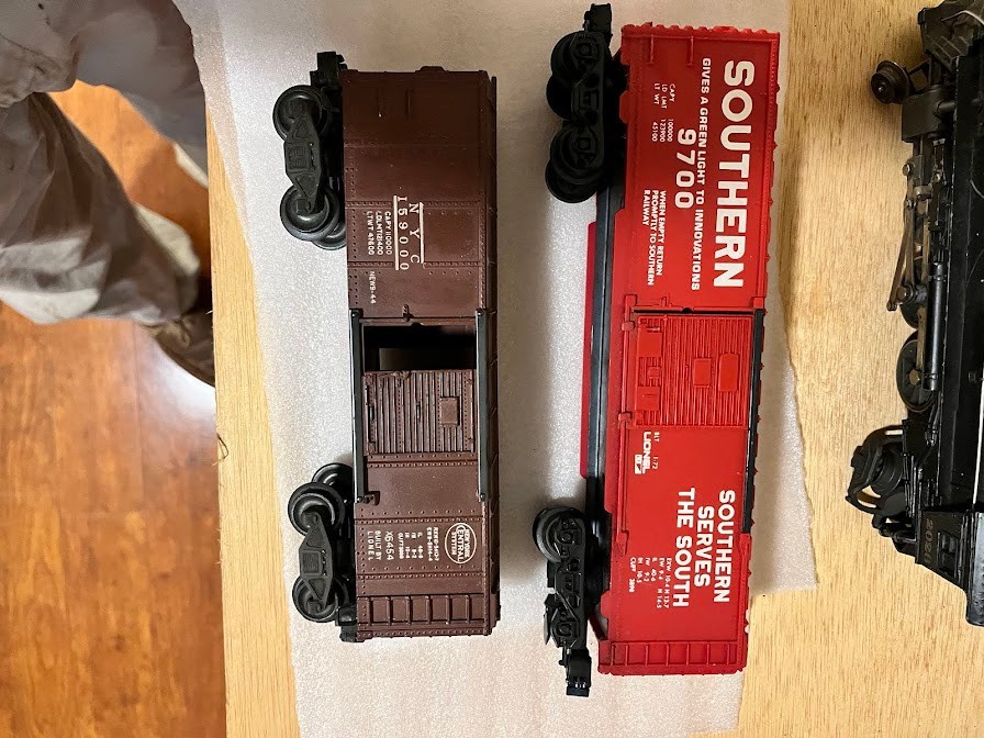 Lionel Train Set, Engine 2026, 027 Good condition