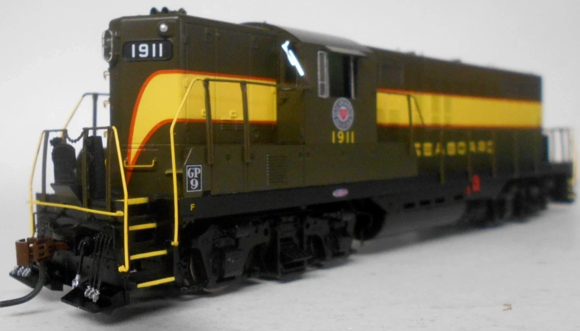 ATHEARN Genesis HO Scale G62420 NON Sound GP-9 #1911 SEABOARD AIR LINE