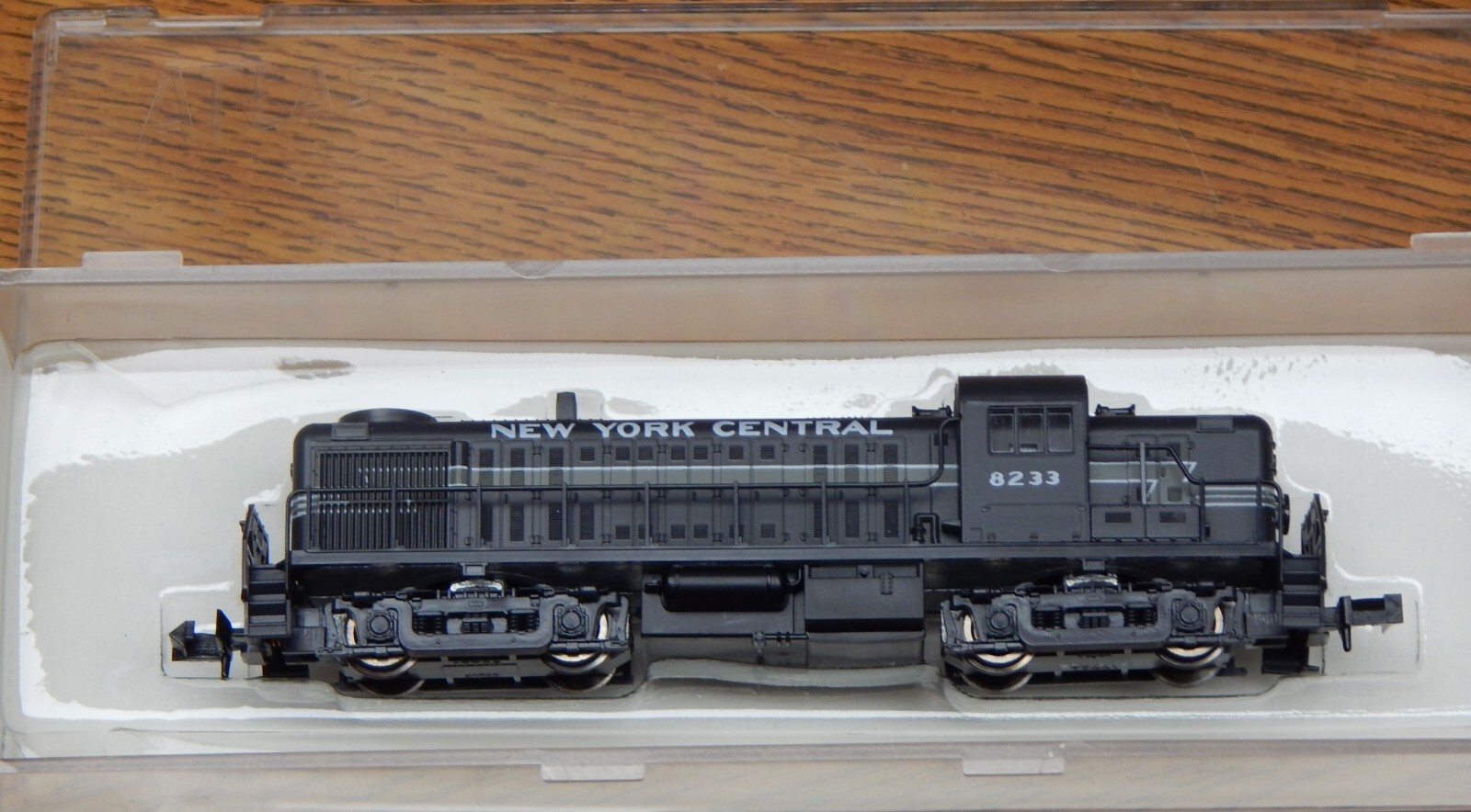 ATLAS 4220 NYC NEW YORK CENTRAL RS3 LOCO ENGINE USED VERY LITTLE N SCALE LIMITED